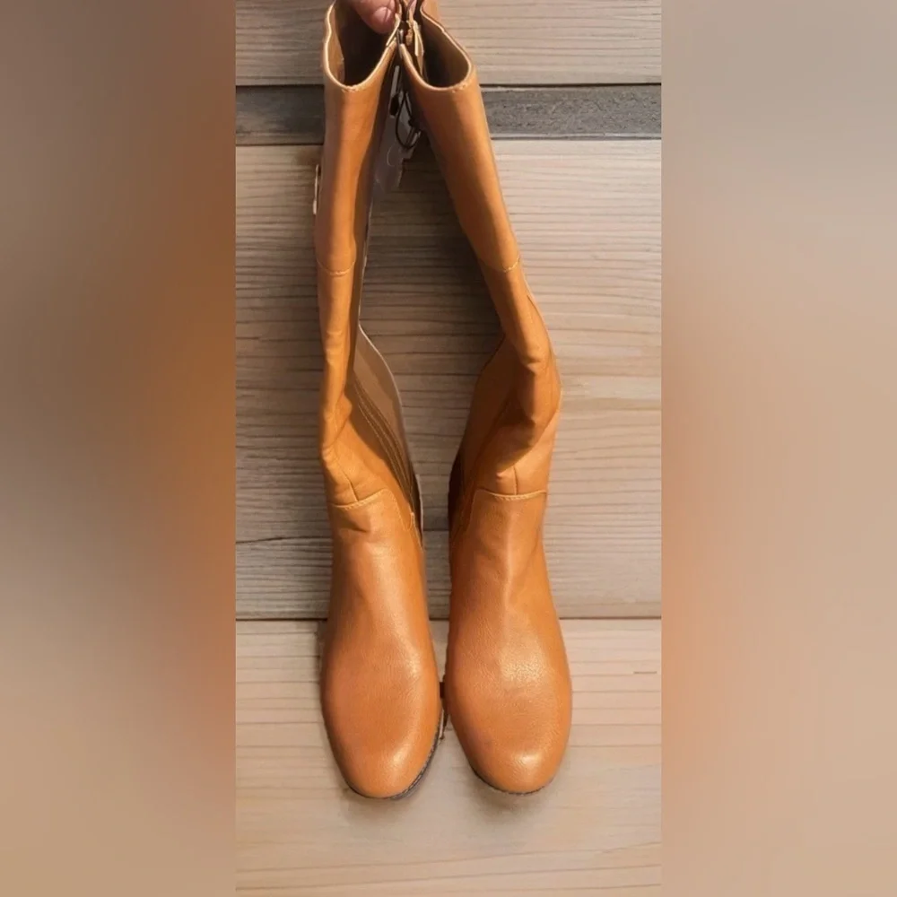 Nautica Women’s Chestnut Brown Tan‎ High Riding Boots Size 7 NWT Side Zip